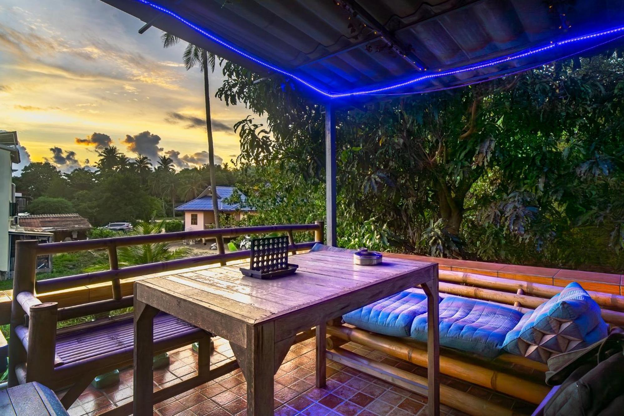 See Sea Backpackers House Баан-Тай Екстер'єр фото